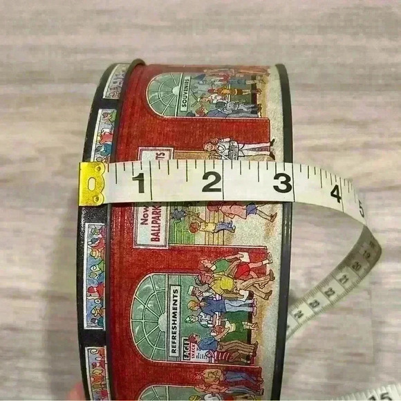 Vintage Eagle Nuts Baseball Ballpark Style Peanuts Themed 7" Aluminum Tin W Lid - Picture 7 of 8